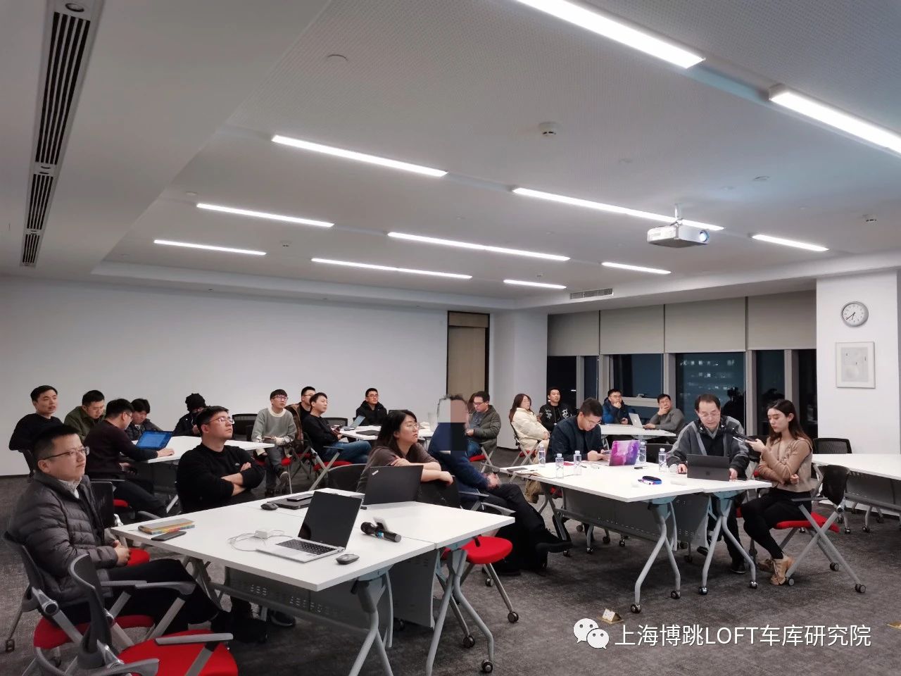 张家口杭州LOFT车库专题会